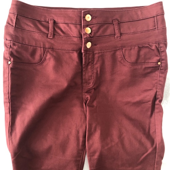 Refuge ladies skinny Jean like slacks burgundy  size 10 - Picture 5 of 6